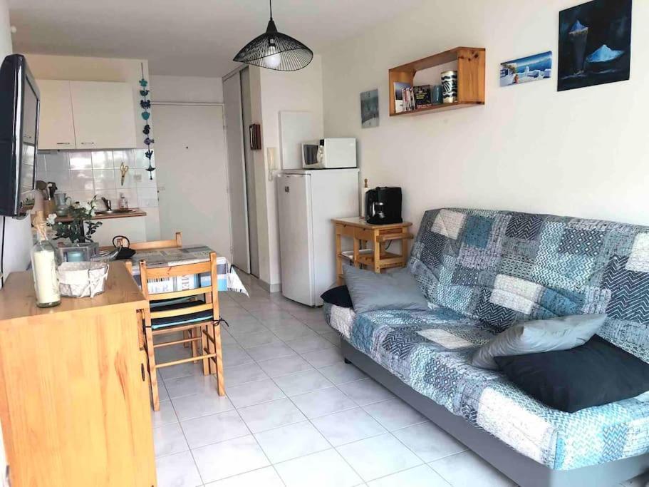Coquet T2, Quartier Des Quilles, Climatise, 300M Des Plages سُت المظهر الخارجي الصورة