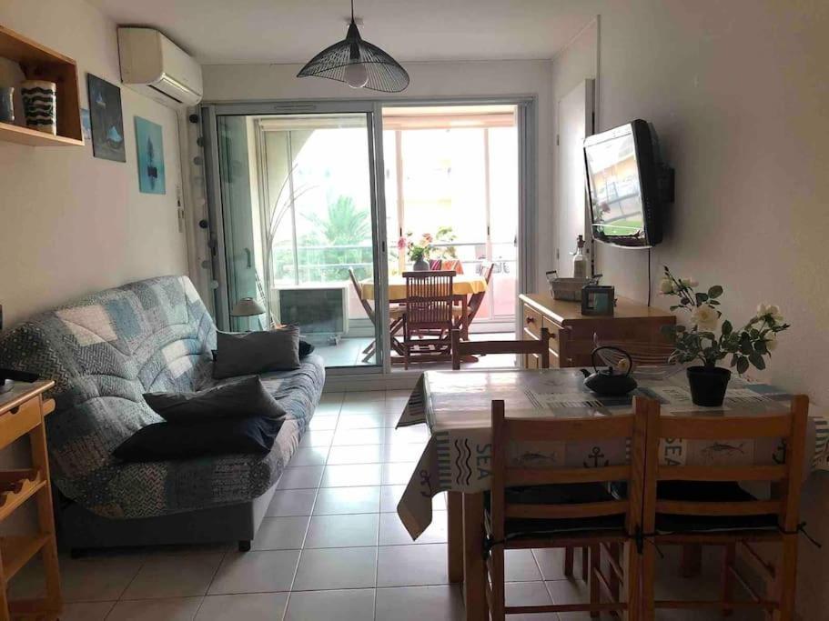 Coquet T2, Quartier Des Quilles, Climatise, 300M Des Plages سُت المظهر الخارجي الصورة
