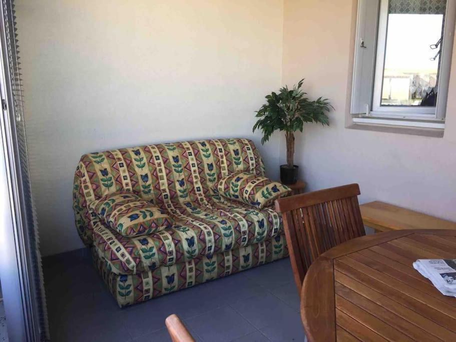 Coquet T2, Quartier Des Quilles, Climatise, 300M Des Plages سُت المظهر الخارجي الصورة