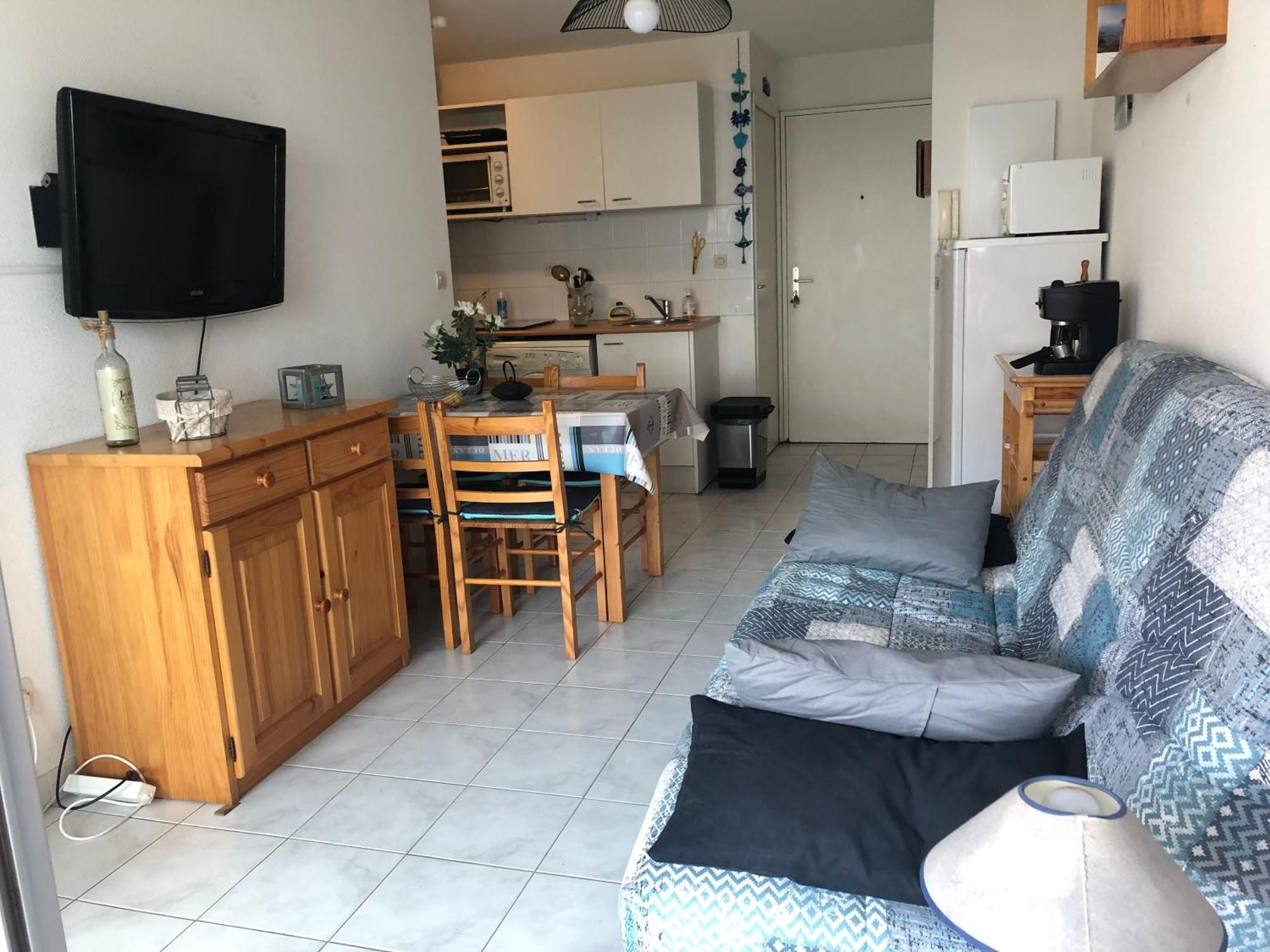 Coquet T2, Quartier Des Quilles, Climatise, 300M Des Plages سُت المظهر الخارجي الصورة